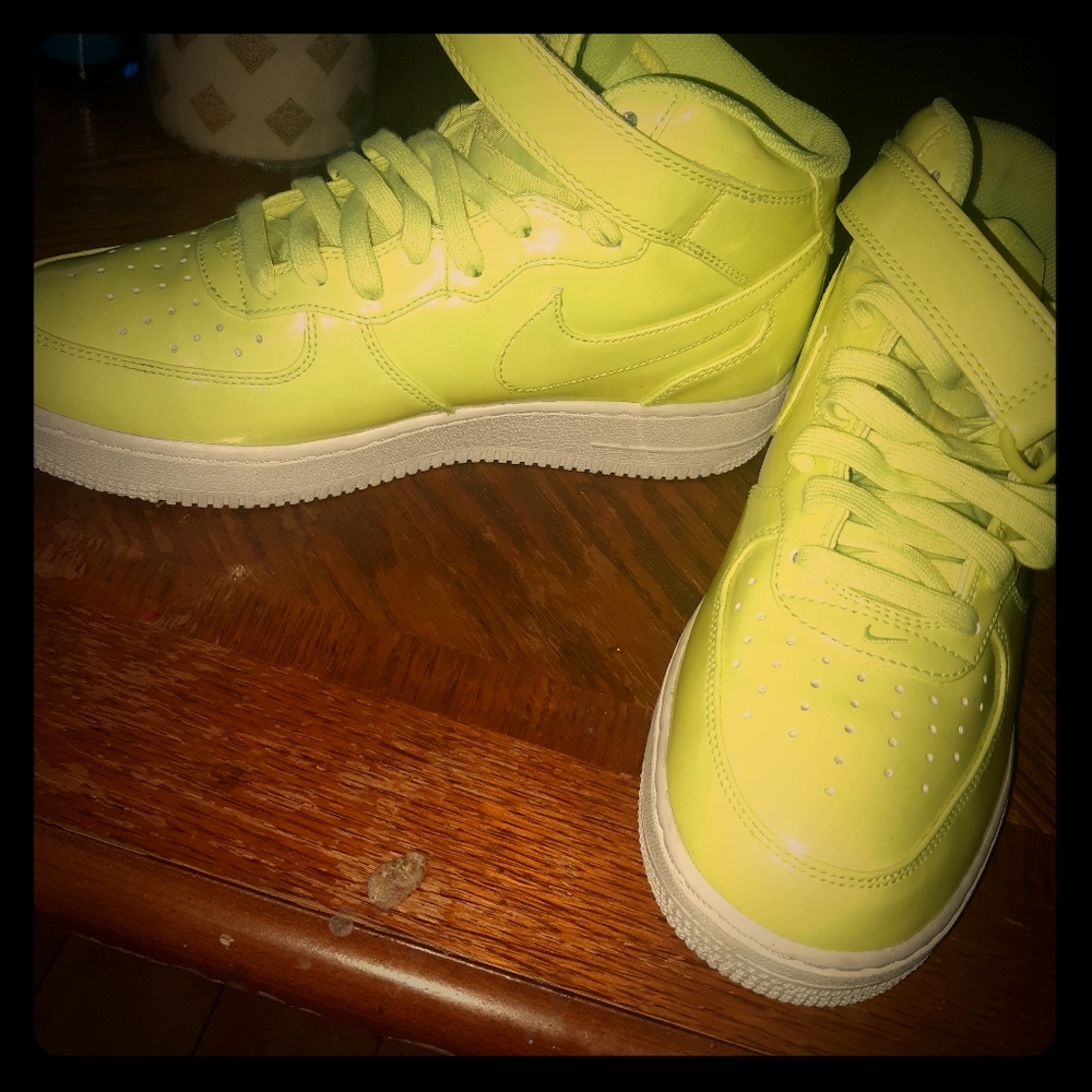 Size 8 Nike Air